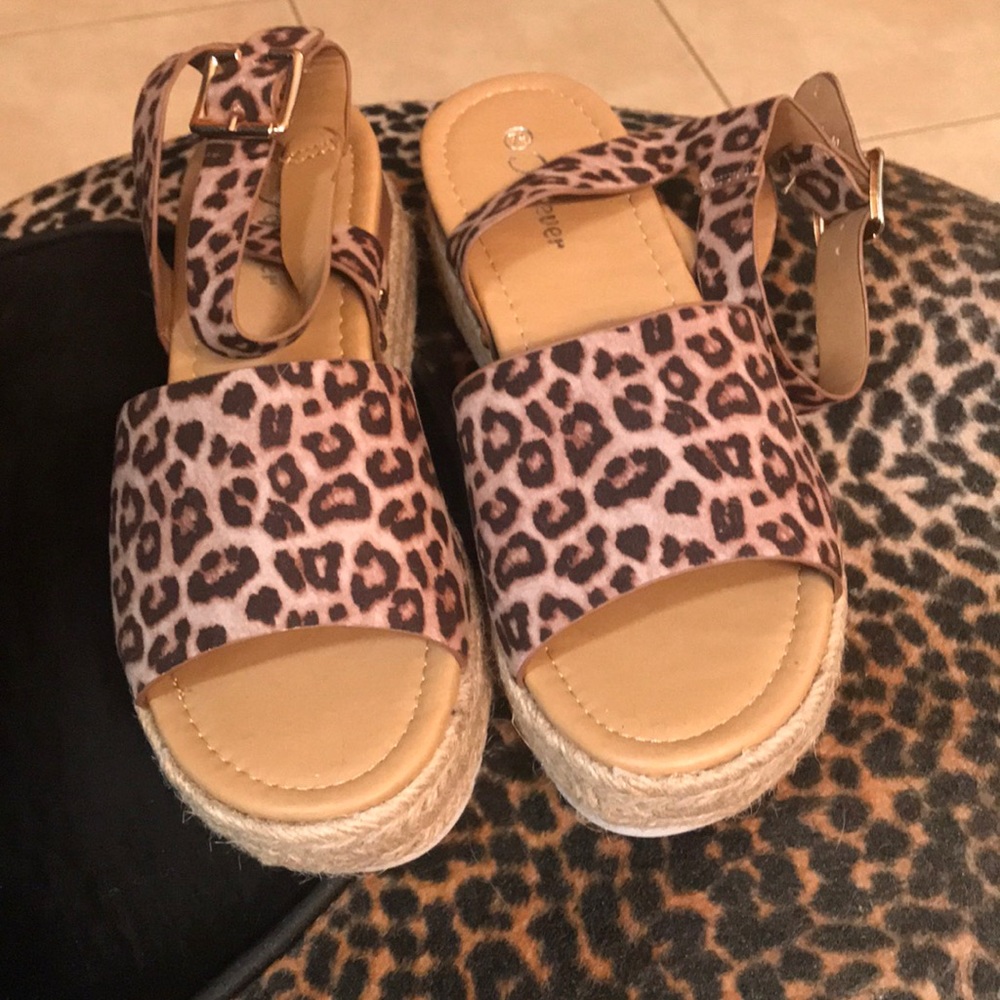 Brand new, never worn Forever espadrilles - Picture 2 of 4